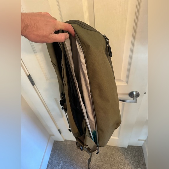 Stio - Basin Backpack - Picture 3 of 5